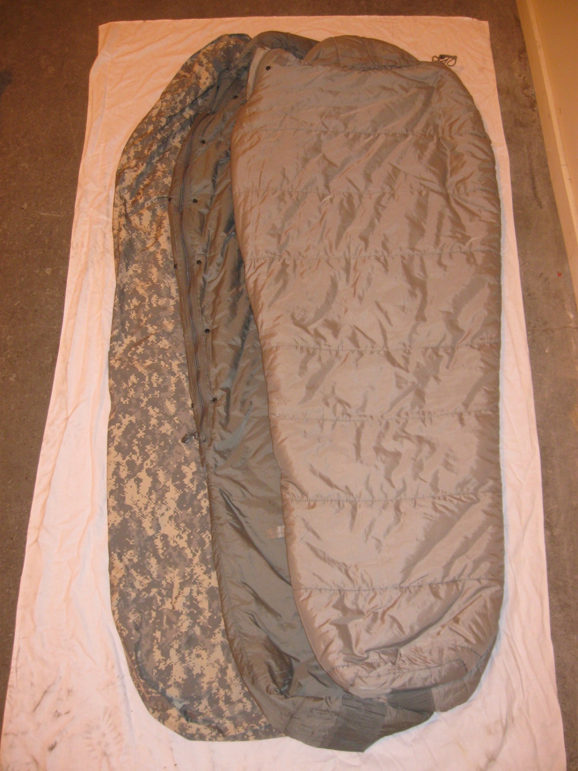 Sleeping Bag, Intermediate Cold Weather, Urban Grey, 8465-01-547-2694 USGI